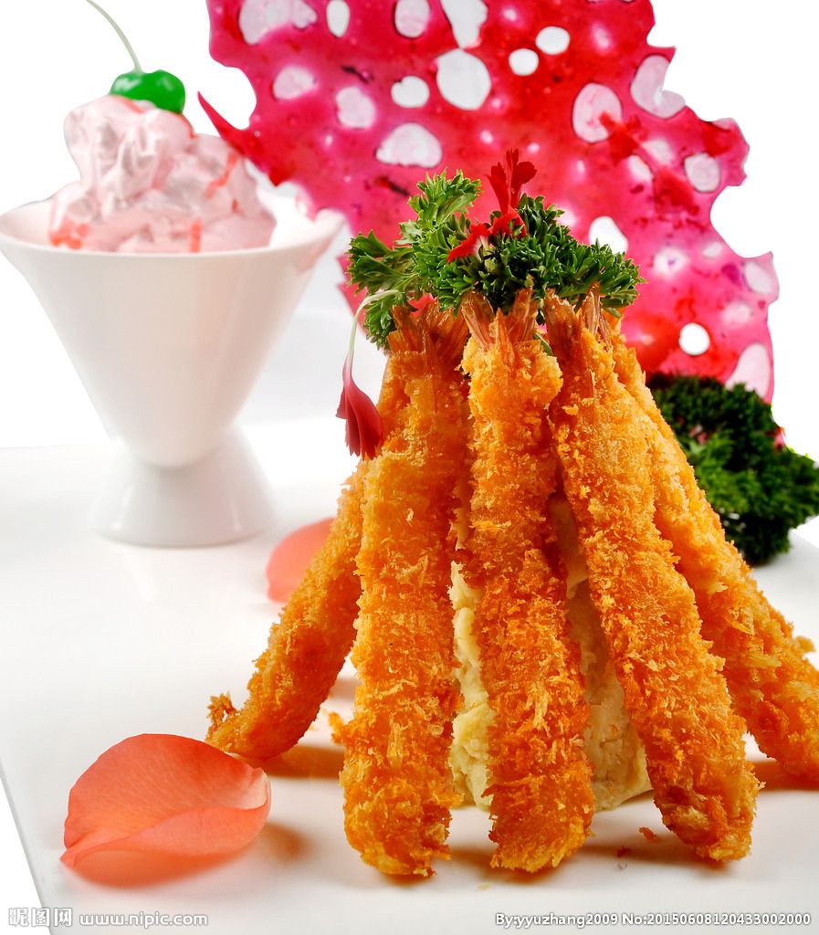 脆皮炸虾,不仅是美食,更是艺术品,喜欢品尝它,但更喜欢欣赏它