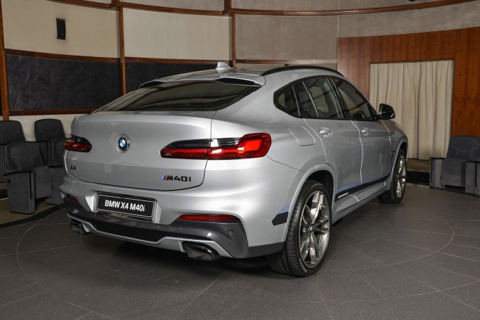 路上见不到系列之宝马m40i