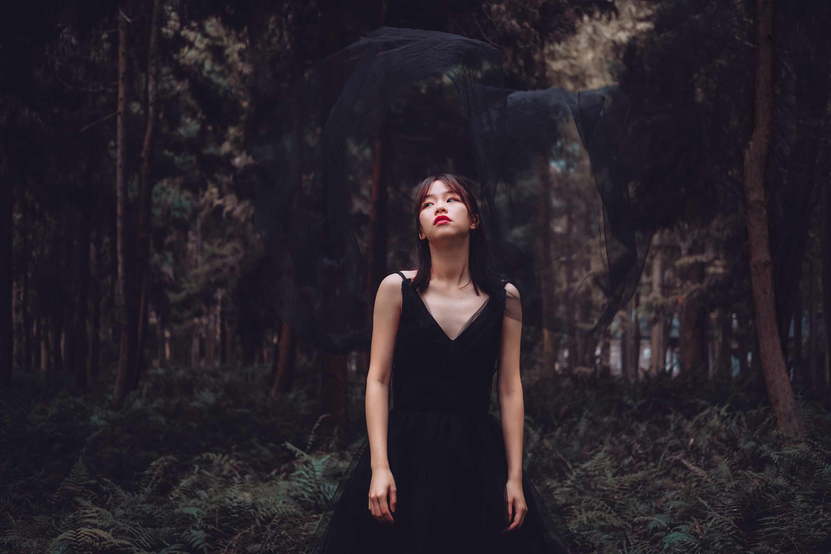 人像写真-暗黑森林的公主