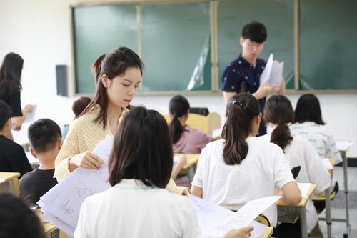 新格林艺术高级中学校图片