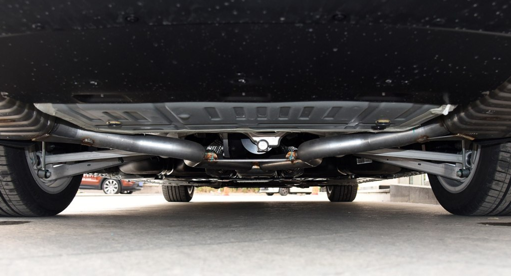 比奥迪a6还拉风!车长5米匹配10at变速箱,直降4万还能复活吗?