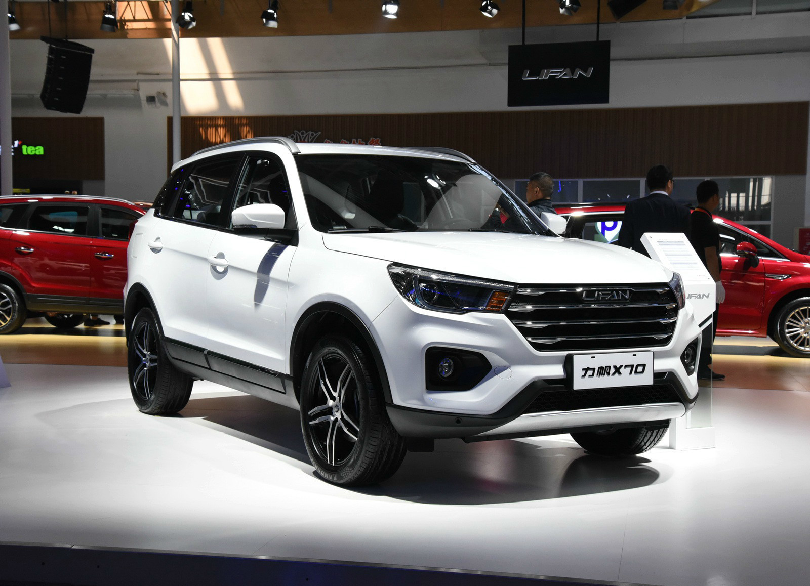 对力帆x70外观和内饰的品鉴