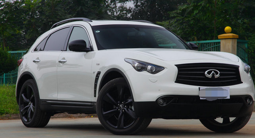 英菲尼迪qx70 外形设计漂亮,这款车看起来也比较豪华