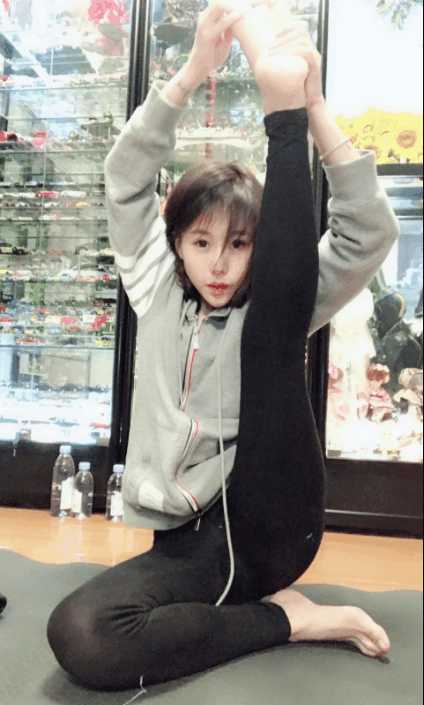 续周二珂之后,"三骚"卡卡喊话斗鱼:想回家了!