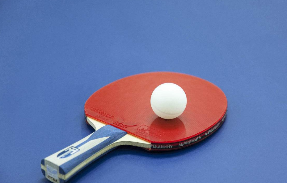 乒乓球这个运动是很有技巧的,小编带各位走进这个乒乓球的世界!
