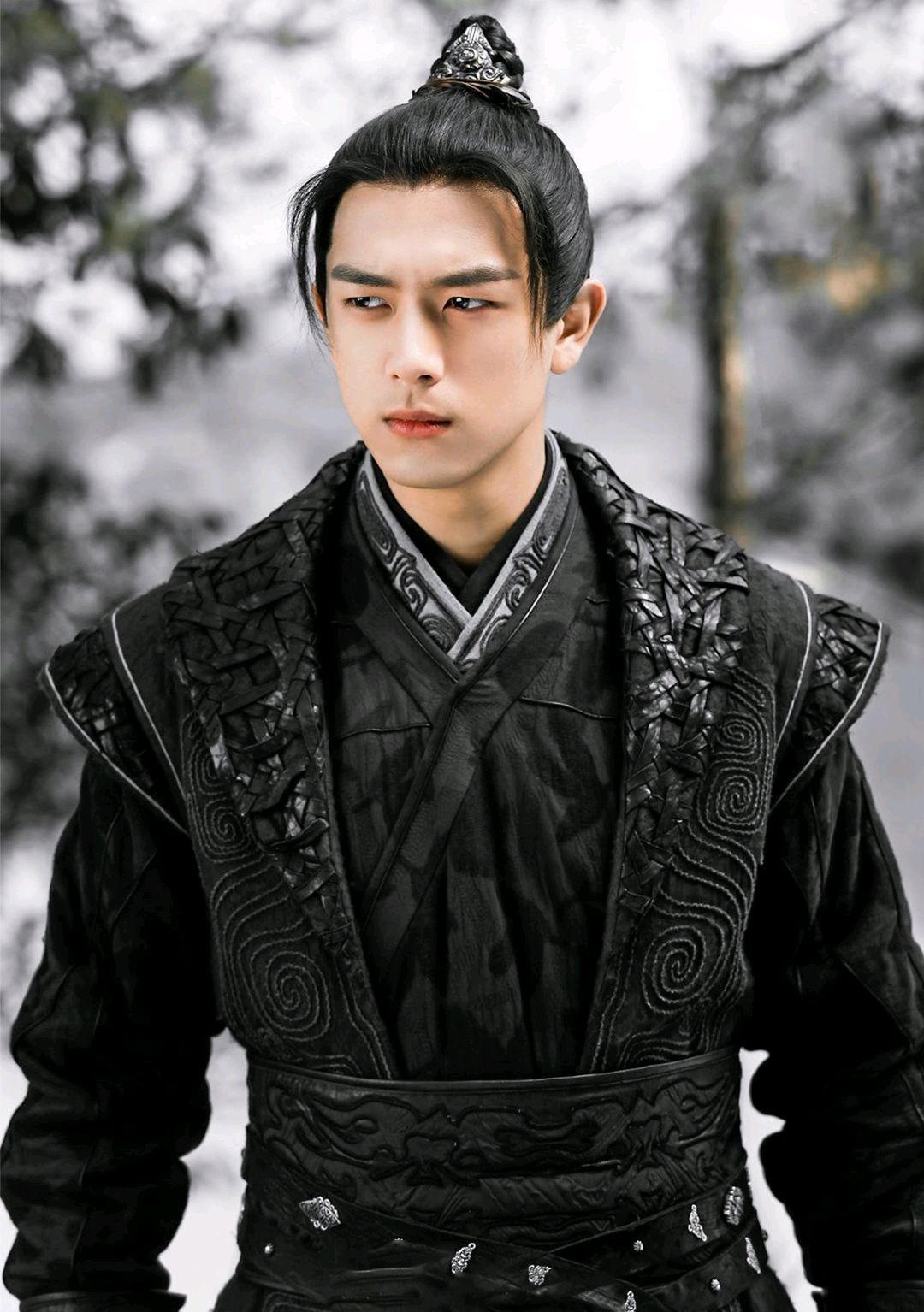 《剑王朝》丁宁(李现)古装奇特刘海,这也太上头了