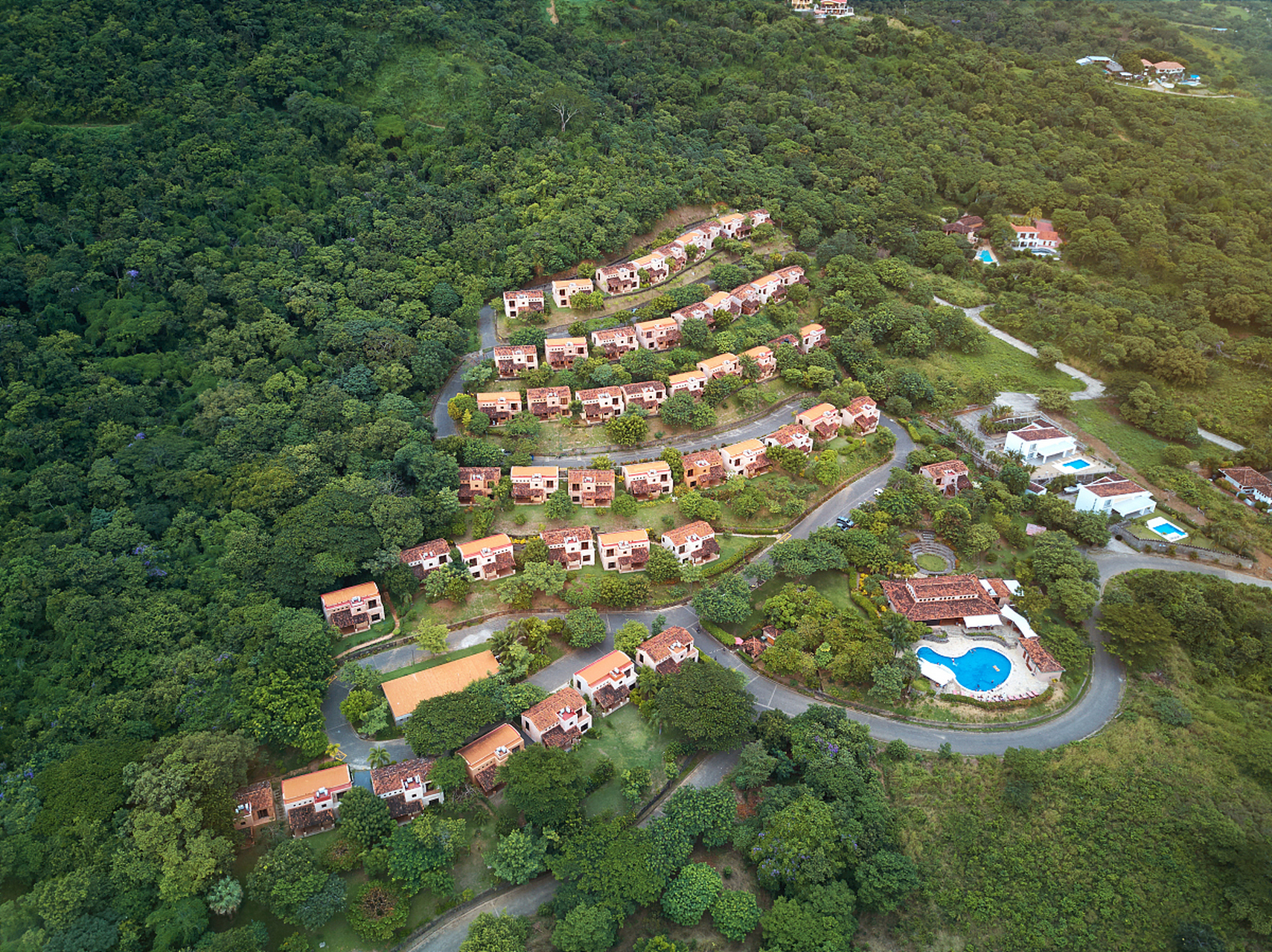 雁鸣湖旅游度假村图片