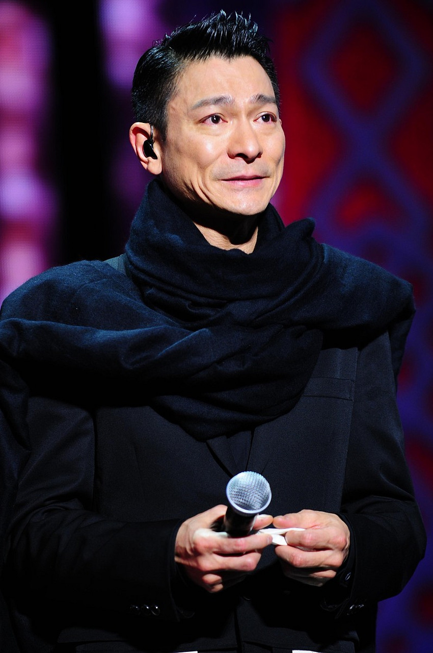 刘德华在最近的一次公开活动中,分享了自己多年的演艺生涯和心路历程