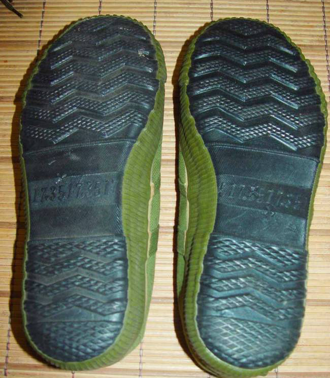 越南"竹签阵"让324名美军崩溃!被纳入禁用武器,我军轻松破解