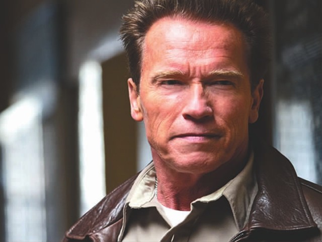 地表最强男人,施瓦辛格脸色严肃,发文悼念某电影监制离去