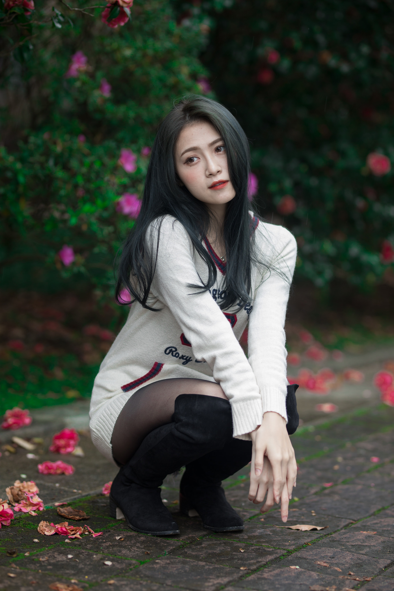 长靴美腿辣妹林沂葶