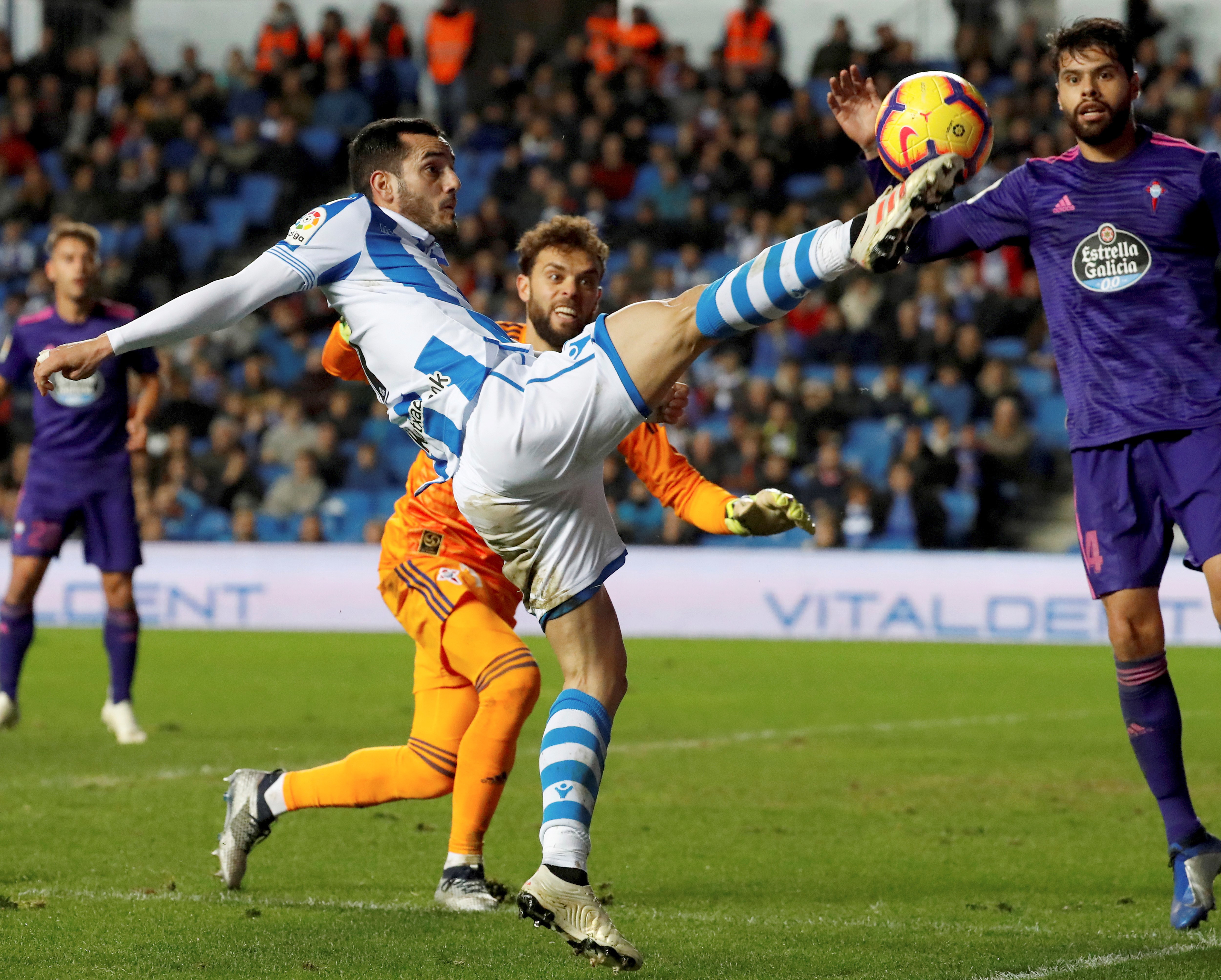 足球——西甲联赛:皇家社会胜维哥塞尔塔