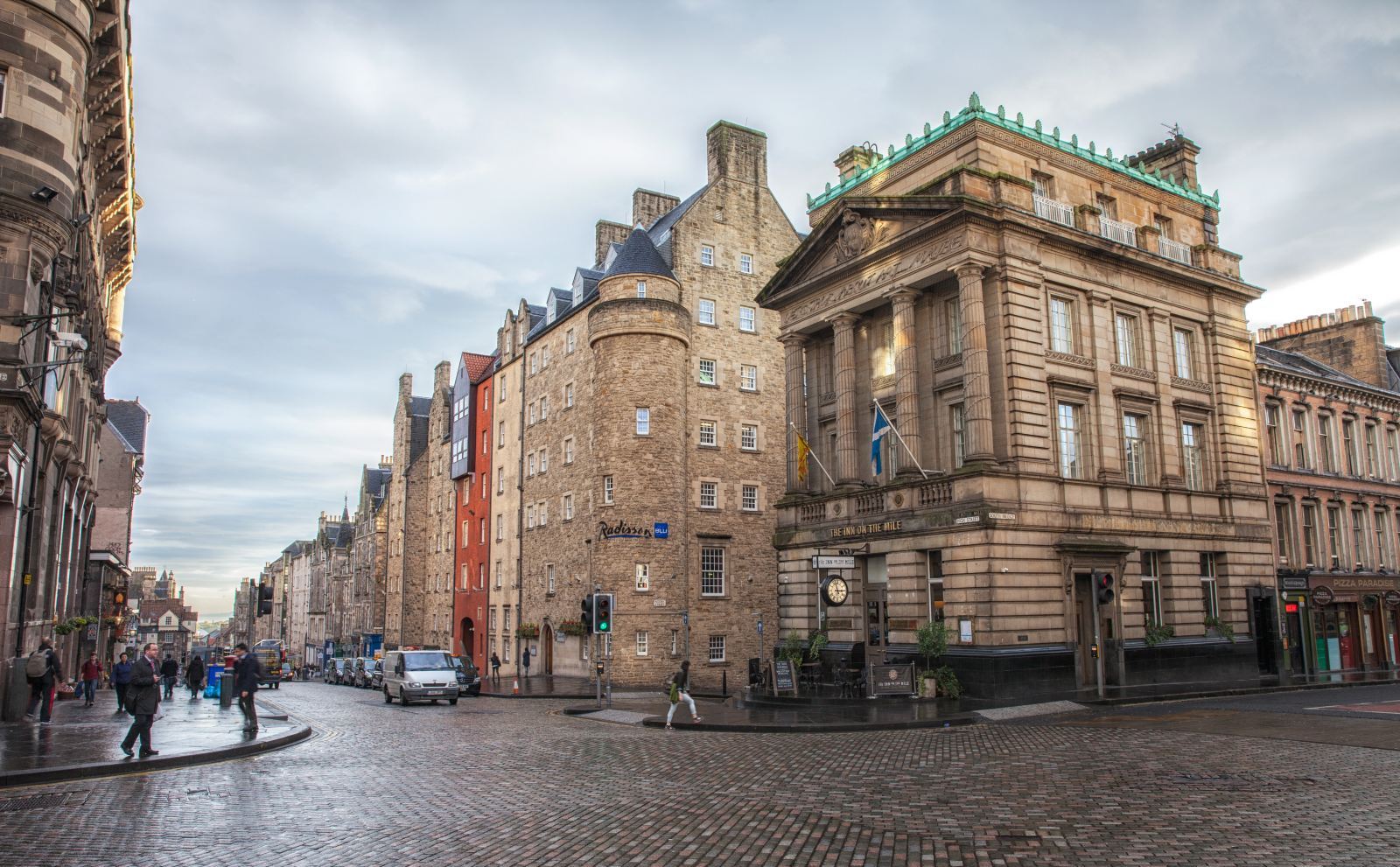 皇家英里大道是爱丁堡老城的中心大道,这条街充满历史气息