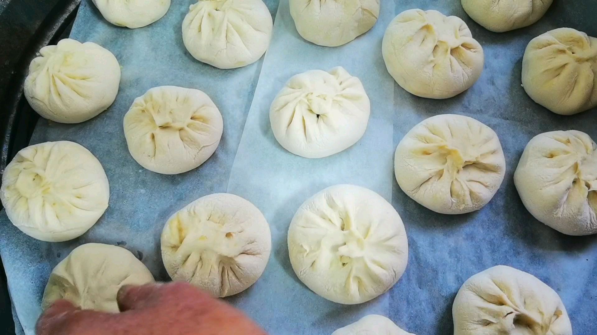 蒸包子,千万不要直接上锅蒸,3个小诀窍,包子松软不塌陷