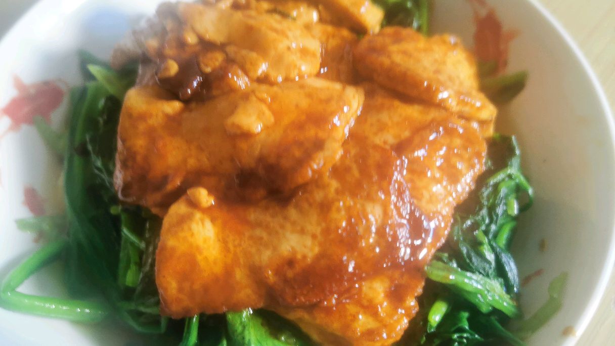 菠菜和豆腐还可以这样做,隔着屏幕都流口水,看看大厨怎么做的