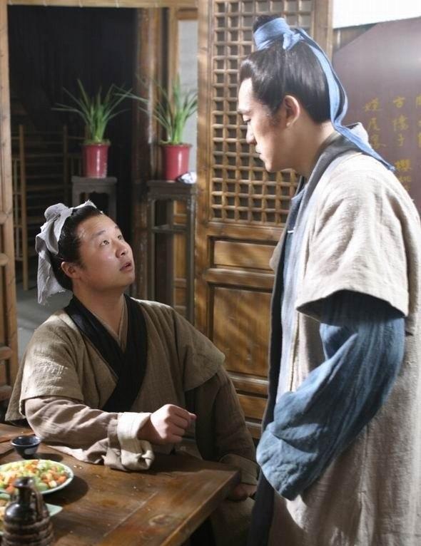 何冰在《大宋提刑官》中的演技真心好,罗海琼那时候也很美