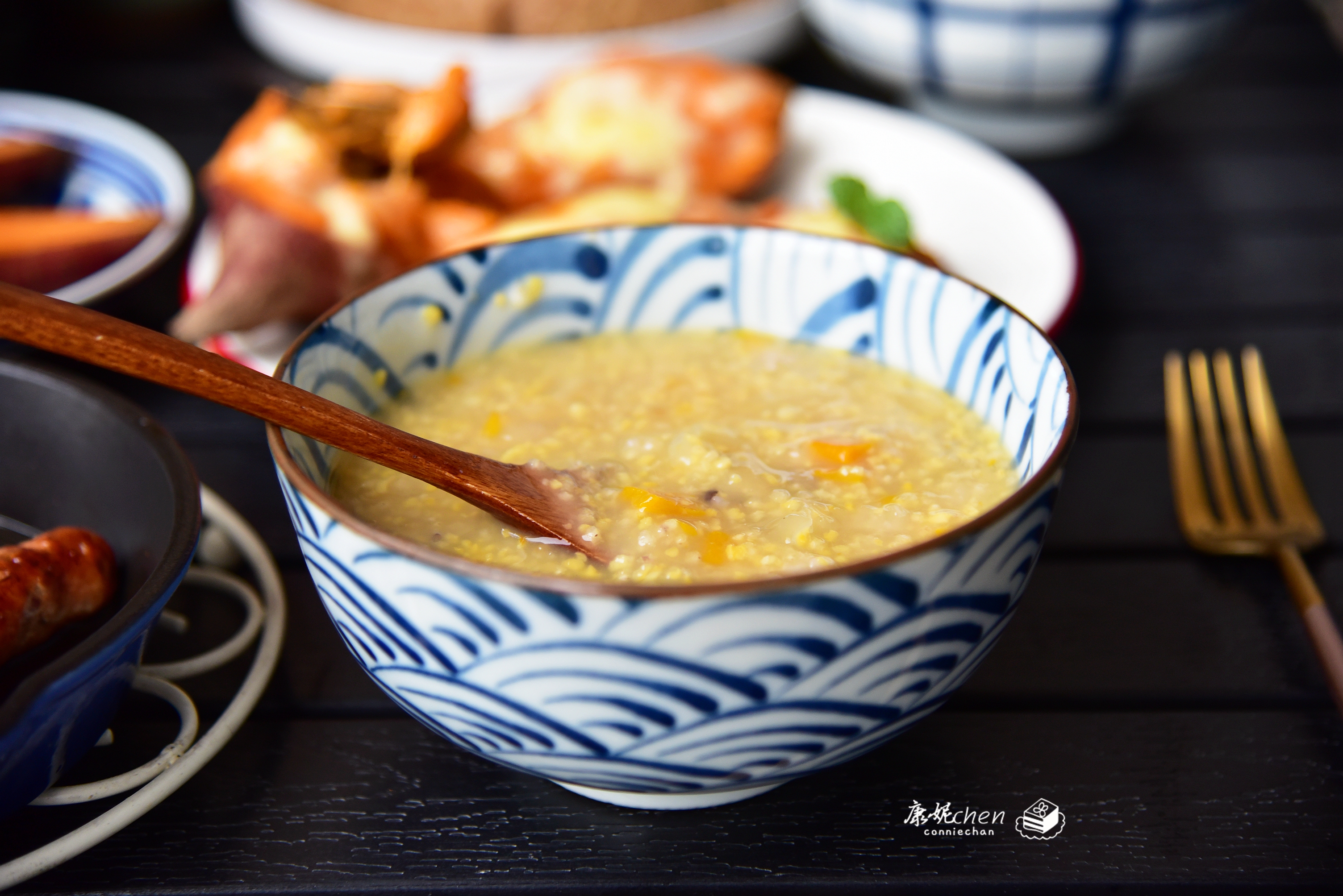 周末早餐不马虎,5点起来做了这桌早餐,品种丰富,老公夸我贤惠