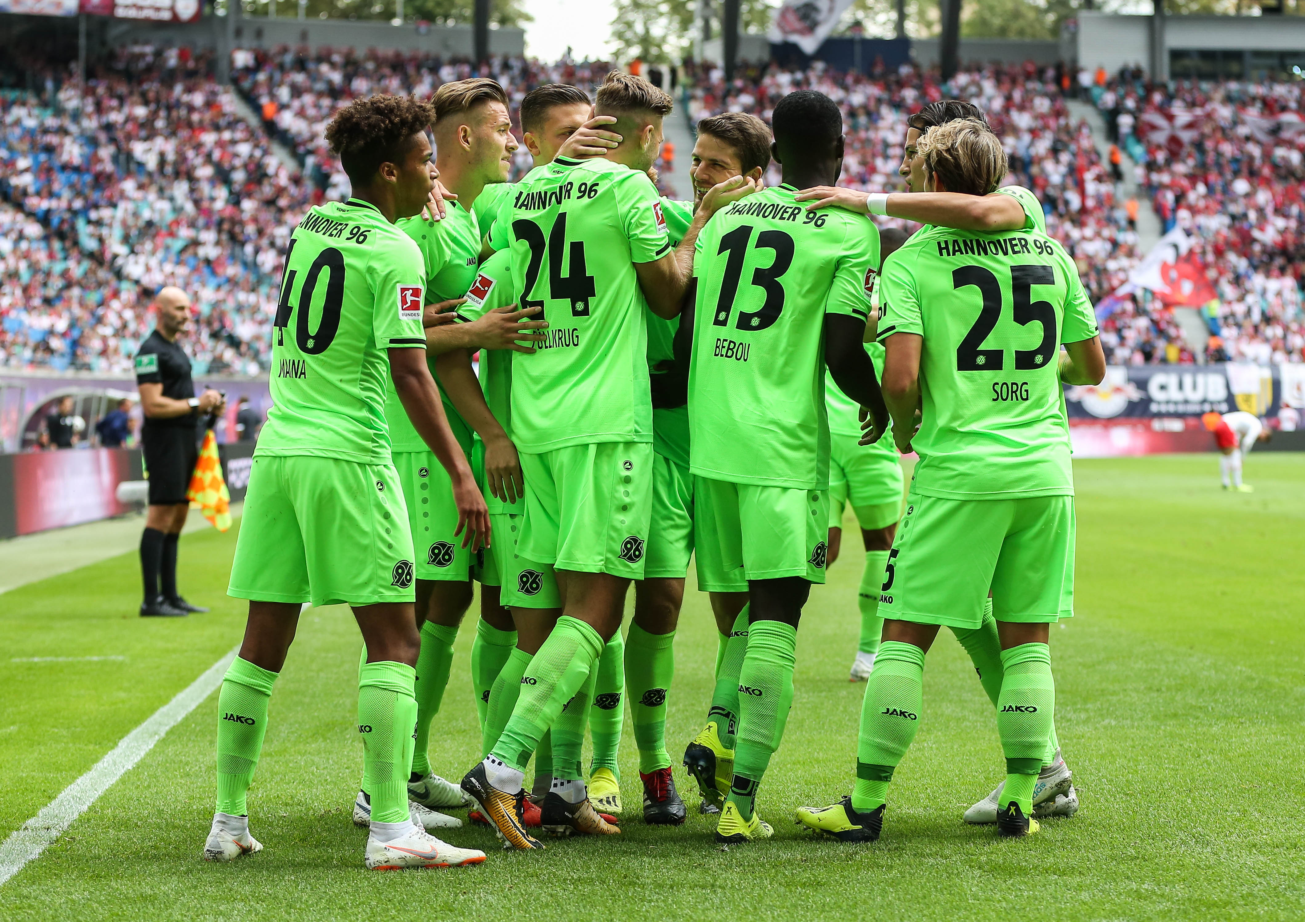 足球——德甲:莱比锡胜汉诺威96(5)