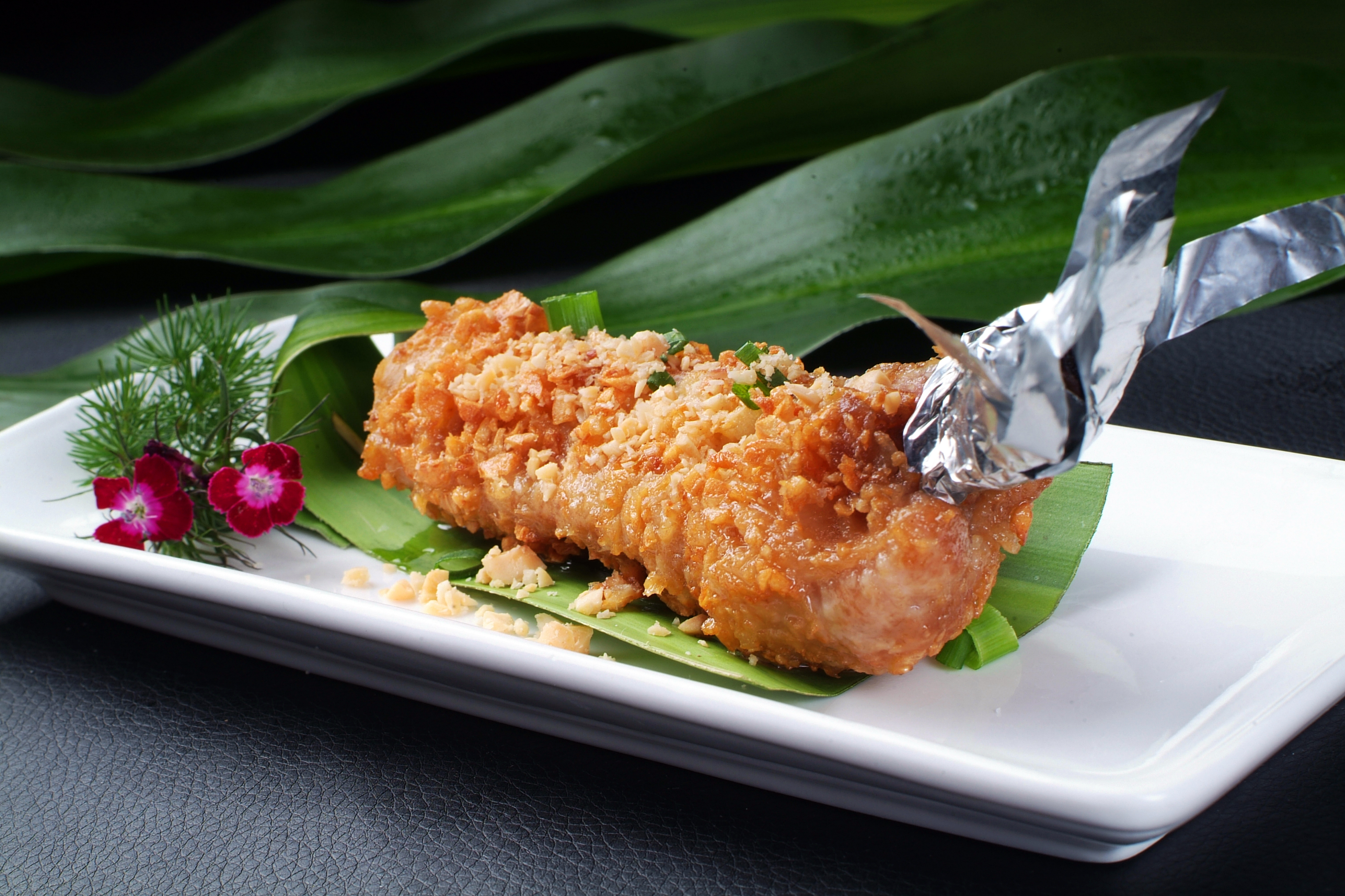 尚瑞蒜香骨,推荐几道看着就有食欲的菜,可以尝一下 转载自百家号作者