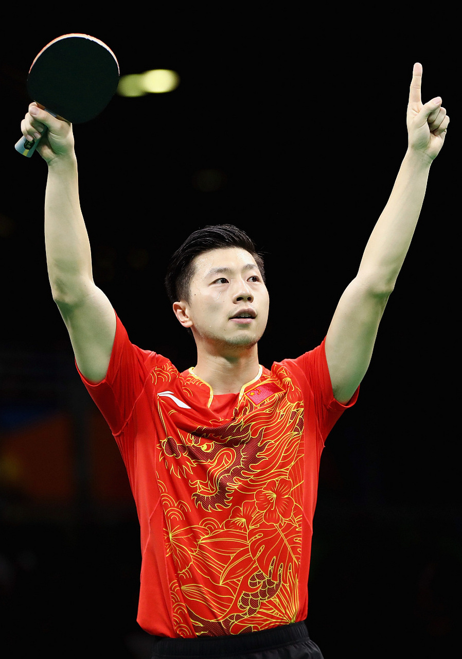 马龙这一手换拍操作,简直是竞技场上的"心理炸弹"啊!