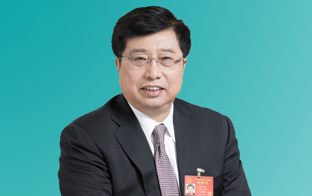 每经专访全国人大代表,海信集团董事长周厚健:高质量发展落脚点在"做
