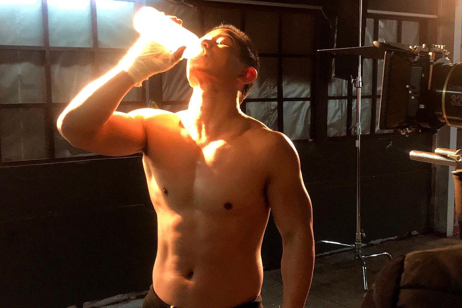 "中华之虎"杨建平,爱人媲美超模,酷爱超跑