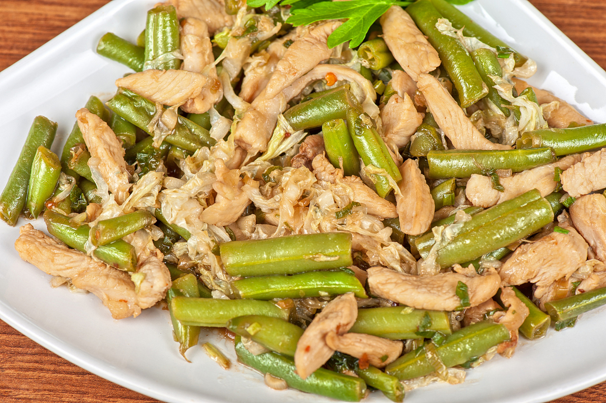 猪肉炒菜是中国家常菜,有5种美味做法:猪肉炒青椒,土豆丝,豆芽,豆腐和