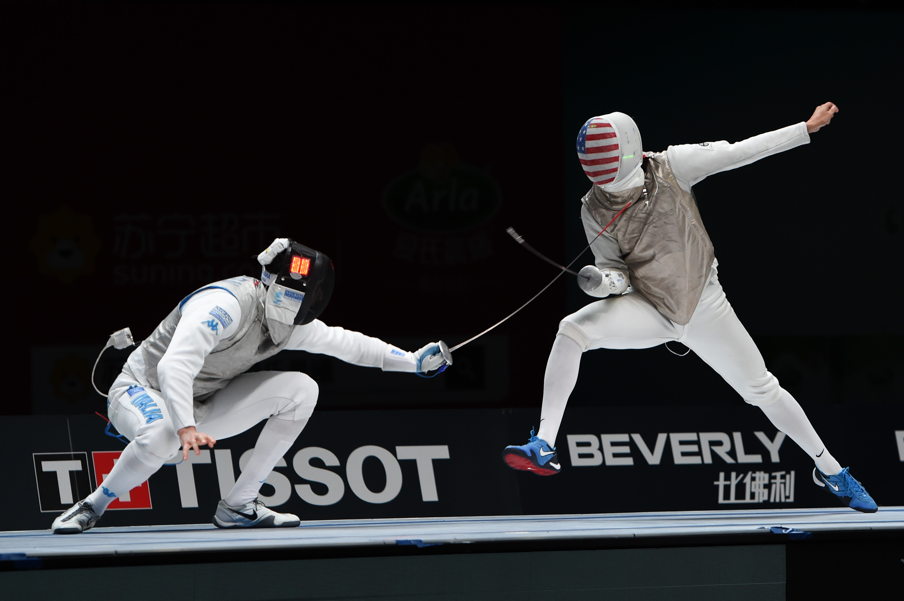 击剑——世锦赛:意大利队夺得男子花剑团体冠军(12)