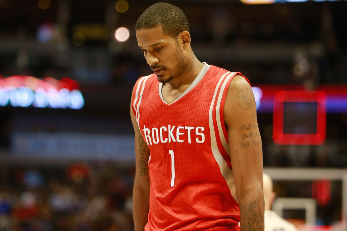 单场26记三分,火箭打破nba纪录!三分8中1,阿里扎难破心魔?