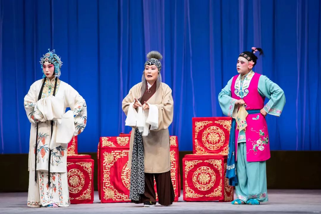 应国家京剧院邀请,海阳市京剧团赴京表演《八珍汤》