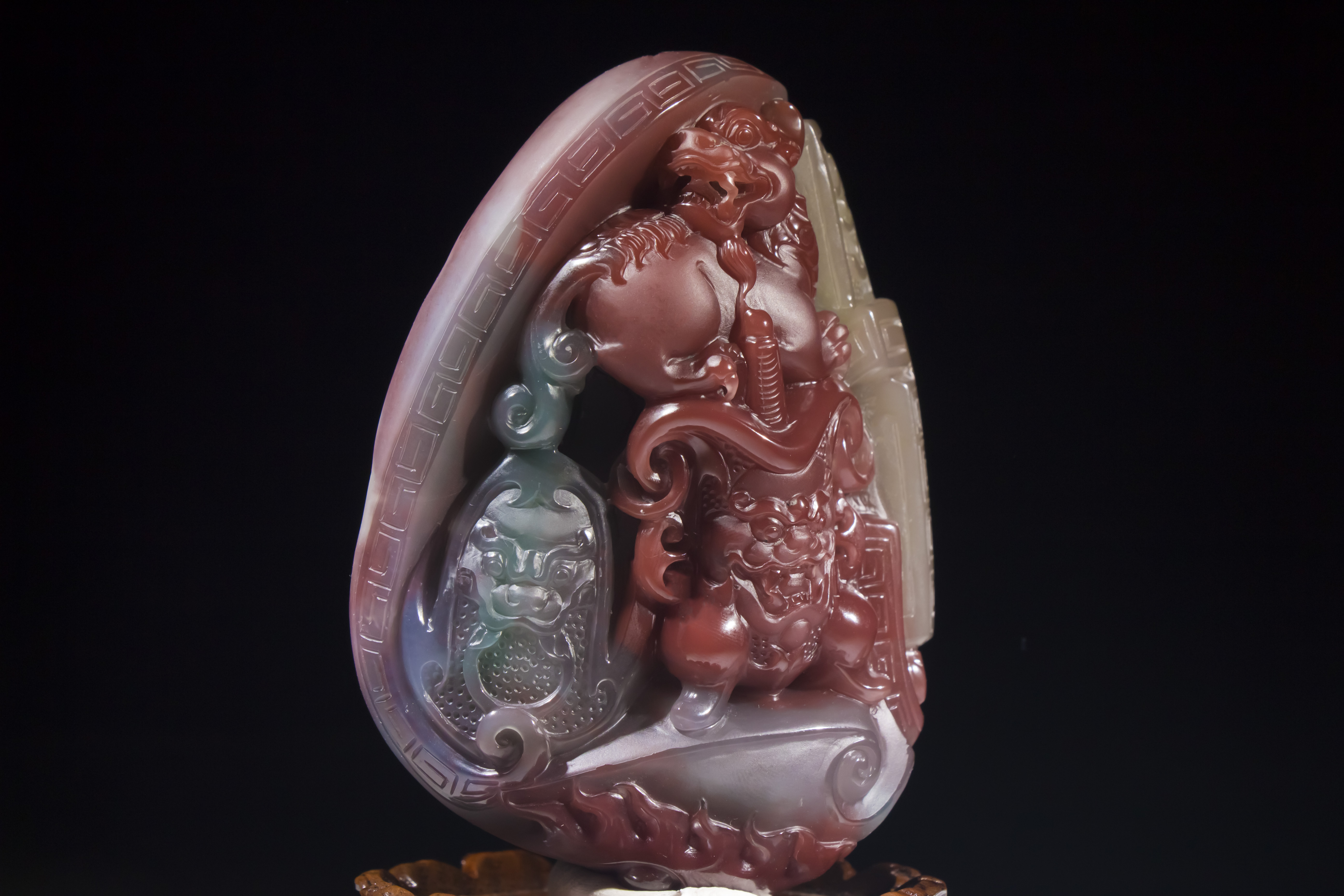 紫绿玛瑙秦紫玉精工小摆件欣赏