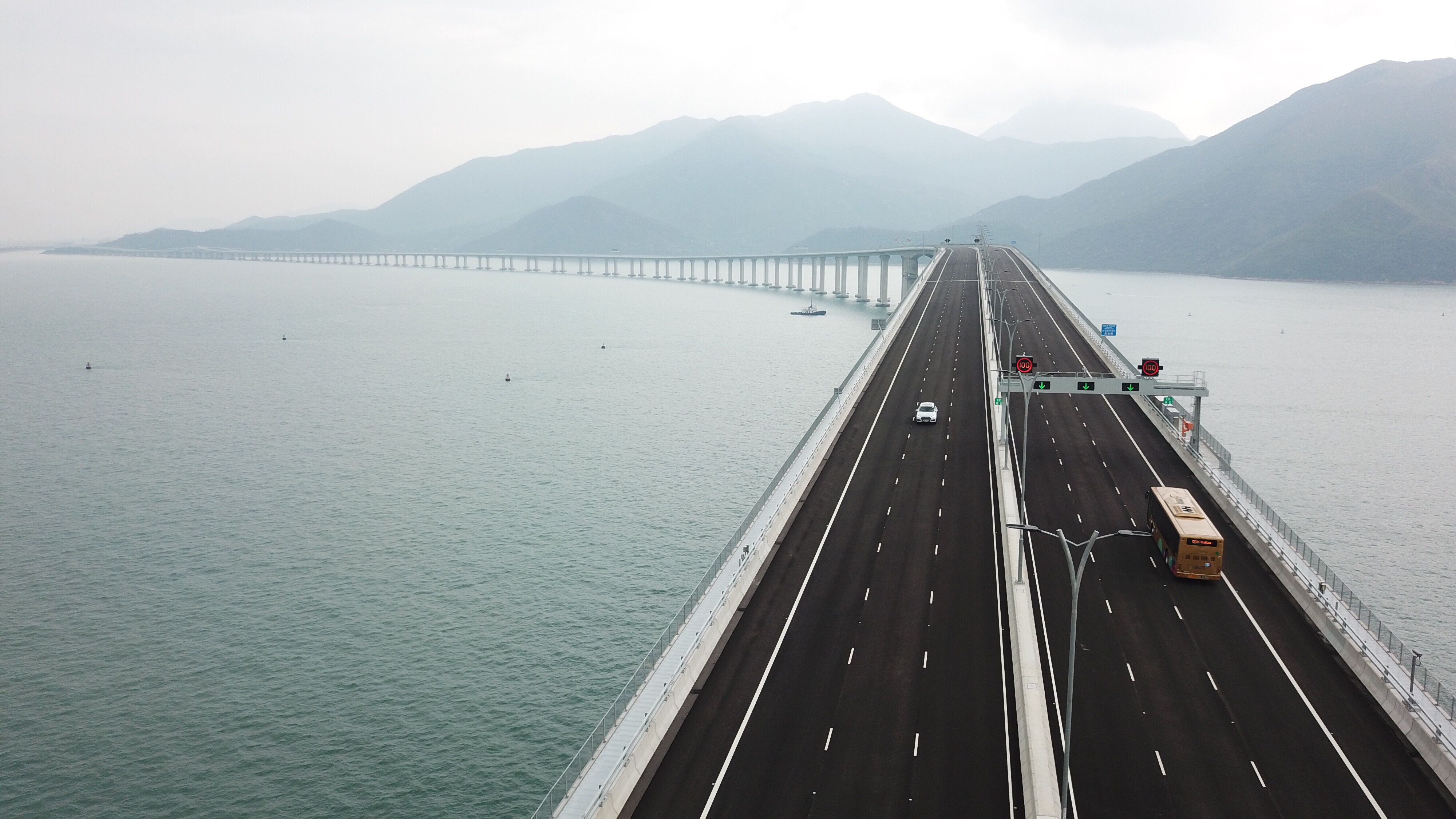 港珠澳大橋正式通車(2)