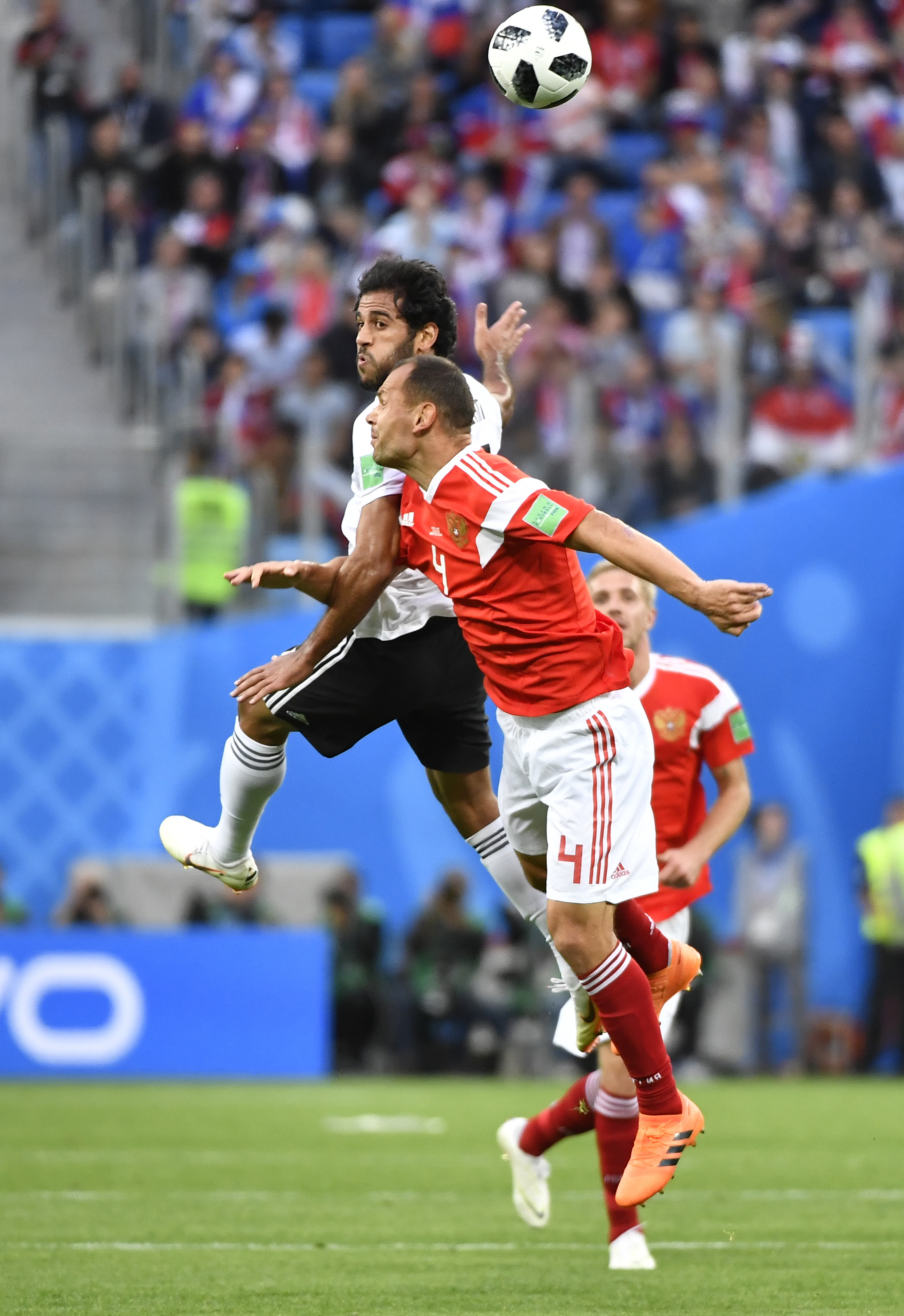 足球——a组:俄罗斯队对阵埃及队(9)