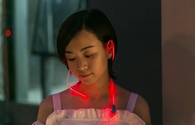 炫酷新玩物,魅族halo激光耳机上手体验