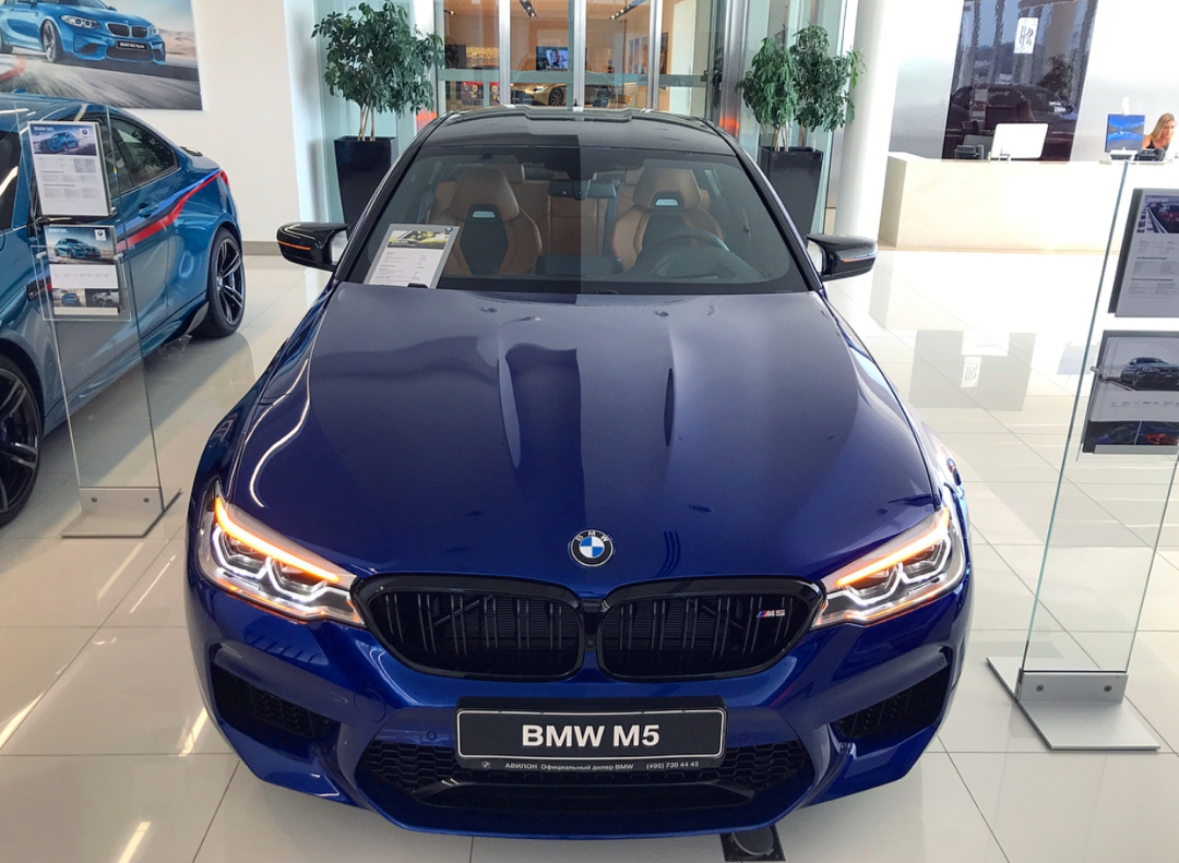 宝马m5到底有多强?对比奔驰e63s 看看谁的数据更好看