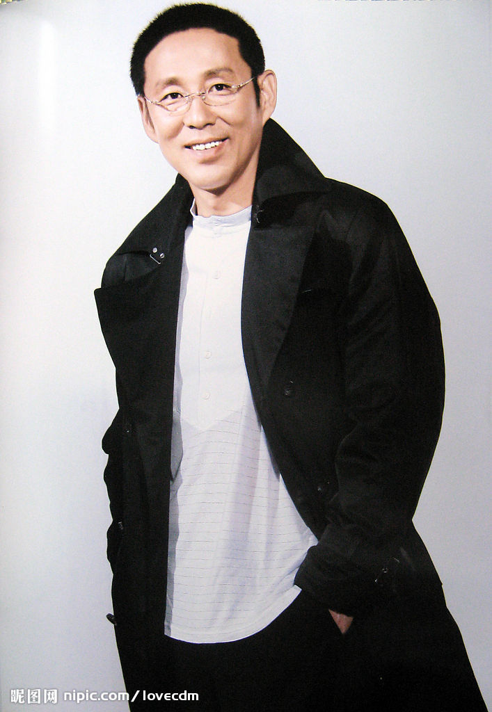 她爸是陈道明,当演员不靠父亲不被熟知,今33岁美丽的让人羡慕