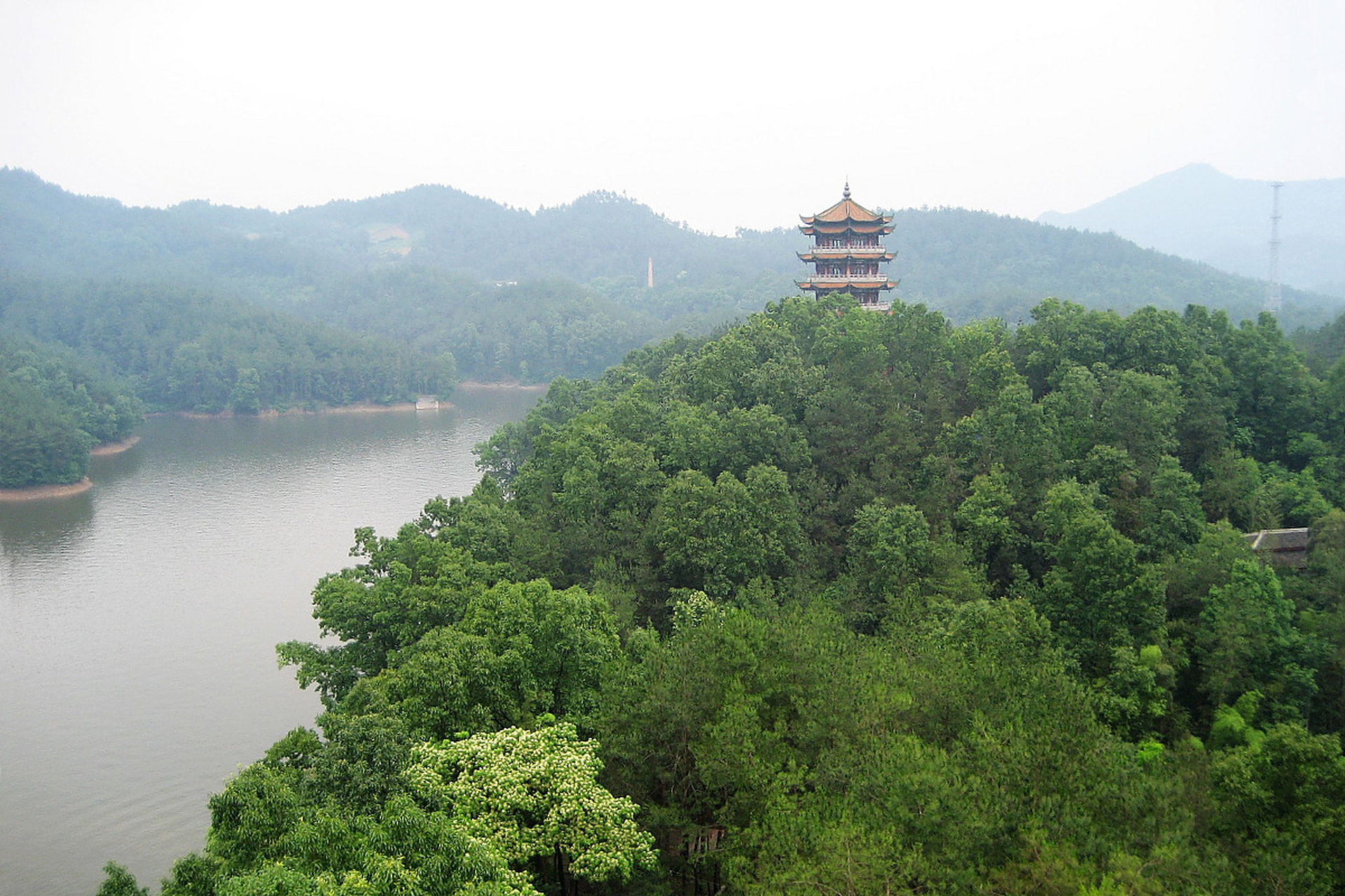 春游湘潭昭山,是春天的绿色秘境,森林公园里的每一片叶子都在讲述生命