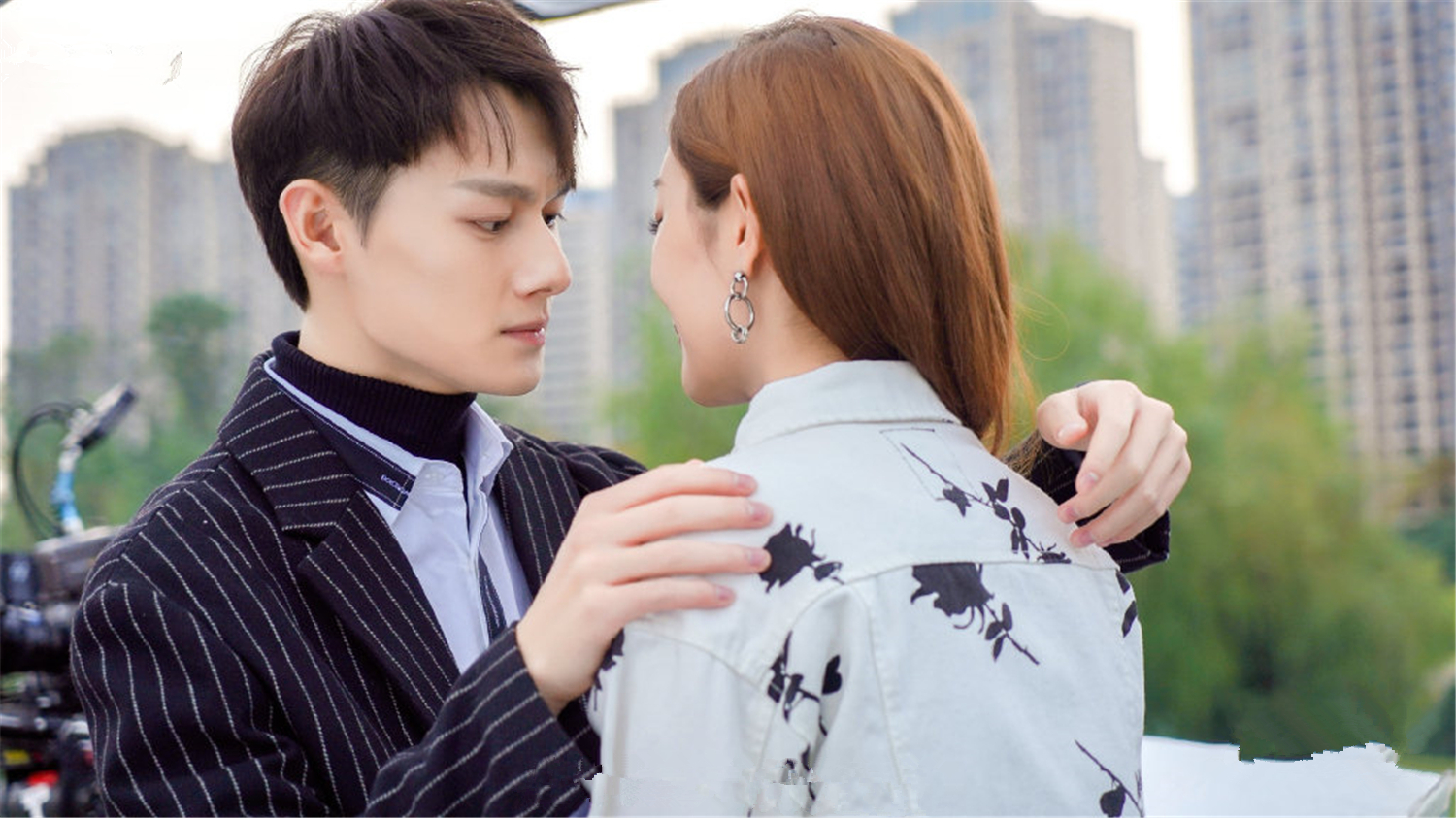 《走进你的记忆》赵志伟变双标总裁,跟宋妍霏谈恋爱,像侦探办案