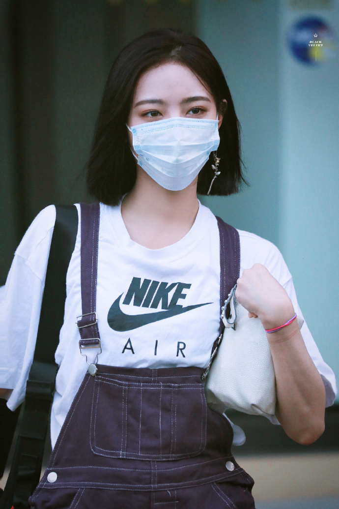 潮品#xjq#黑人牙膏密泡小苏打耀青春有你许佳琪闪耀冒泡# 我们的金主