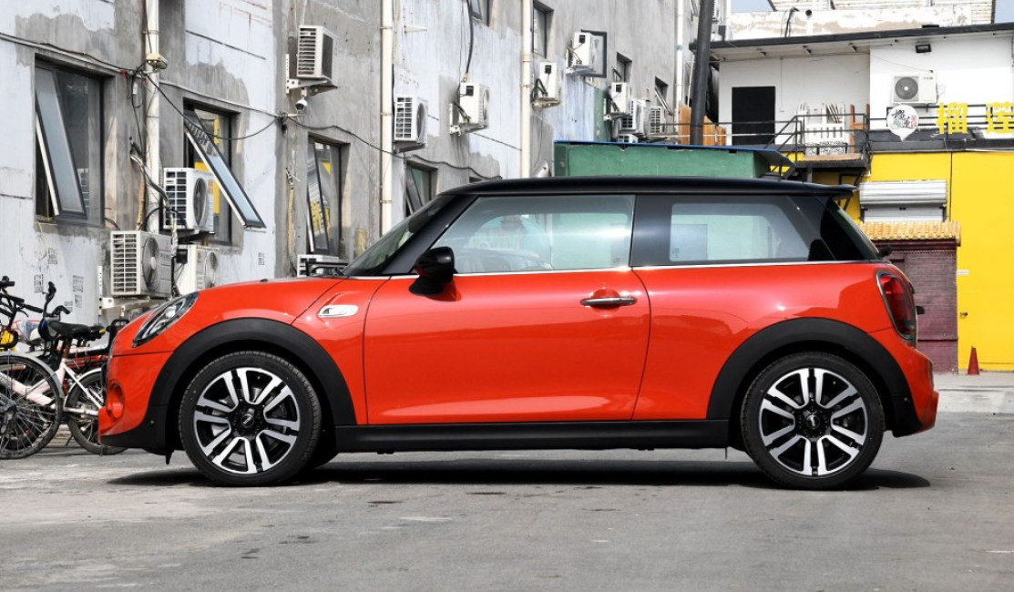 小姐姐们的最爱,mini 2018款 2.0t cooper s 艺术家?