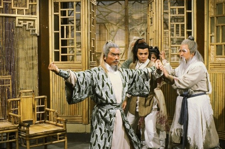 射雕英雄传剧照:图为翁美玲饰演的黄蓉,83年的电视剧是改编的金庸的