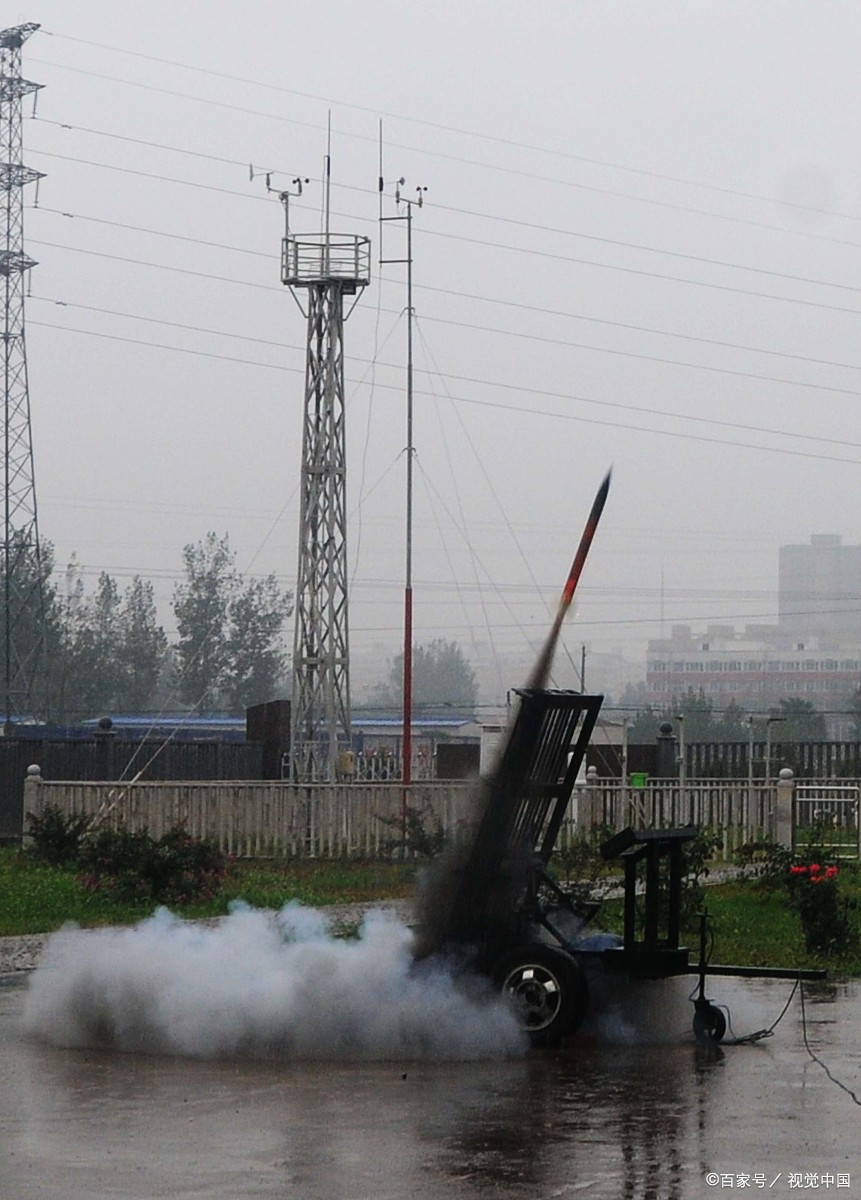科技之光:国产自毁式增雨防雹火箭的突破之旅