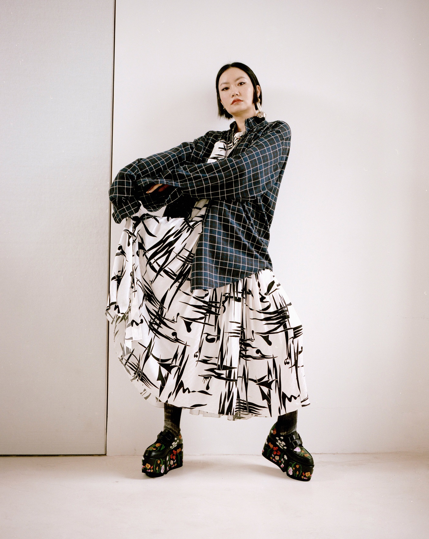 clergerie 宣布与中国时尚造型师lucia liu女士 推出合作系列