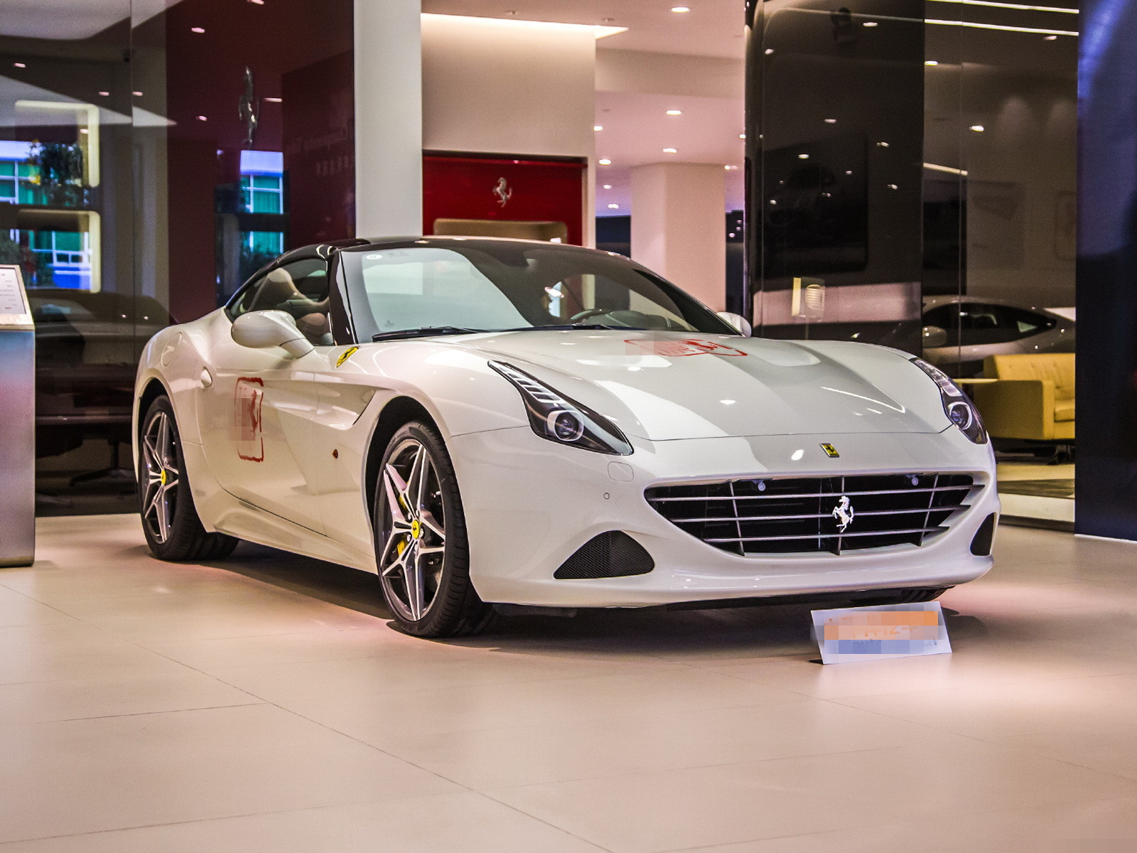 对法拉利california外观的品鉴