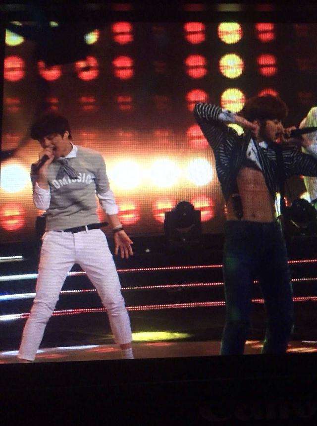 盘点男星腹肌照,蔡徐坤太帅,鹿晗很明显,最后却输给了杜海涛!