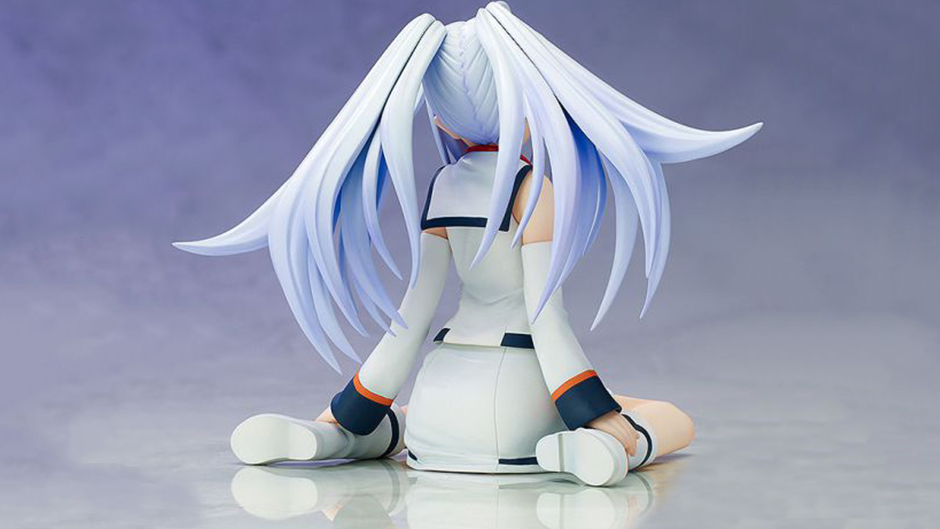 手办全高约110mm,比例是1/8,abs&pvc涂装完成,售价在10,800日元左右.