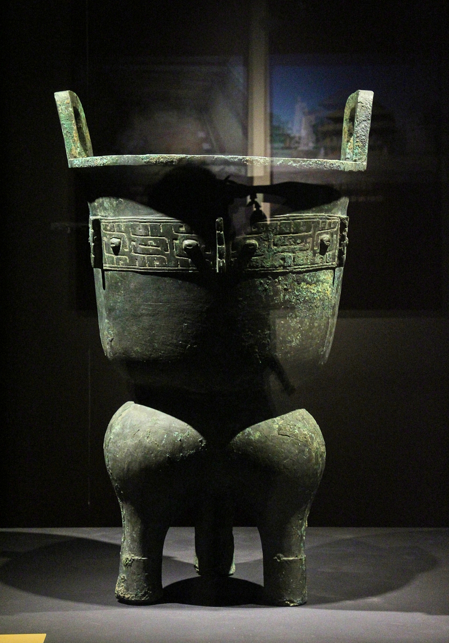 商人擅长青铜器冶炼和贸易,商人始祖王亥被视为商业之祖.