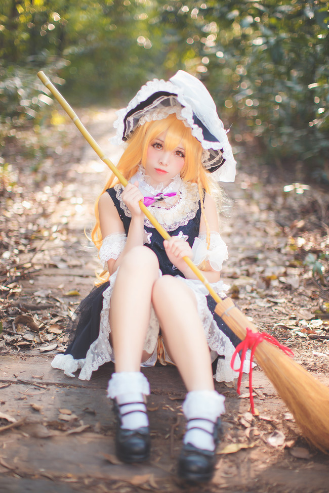 萌萌的萝莉女仆,网友:这活这么能让她干呢