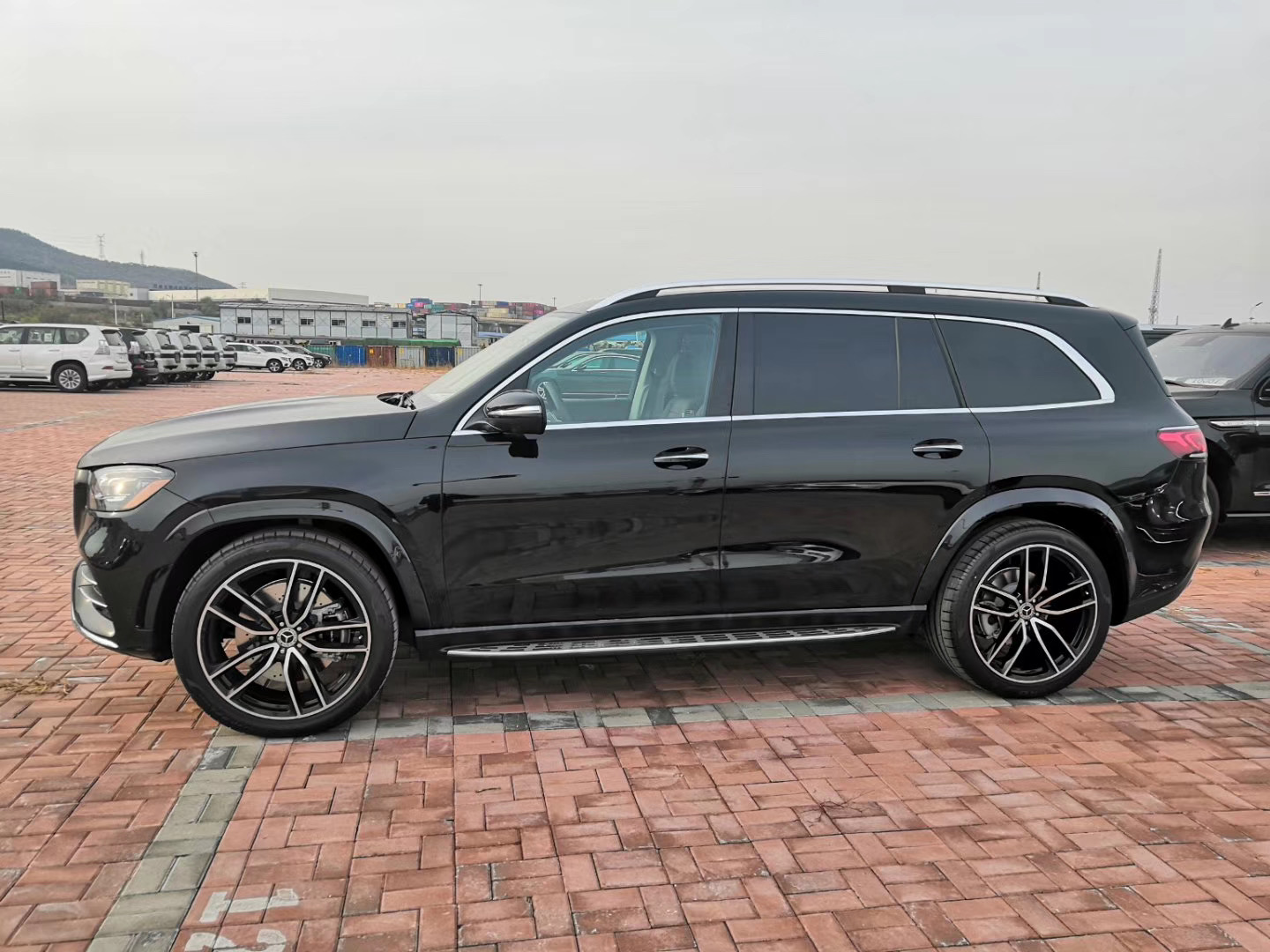 全新奔驰gls车型