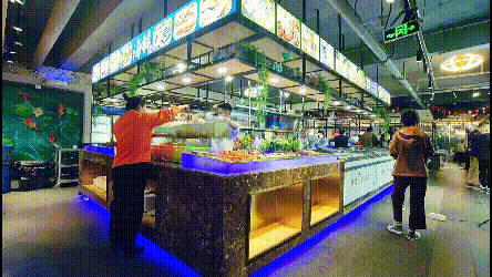 3d体感,火焰牛排,现烤披萨,自助活鲜……这家自助餐厅奥利给哇!